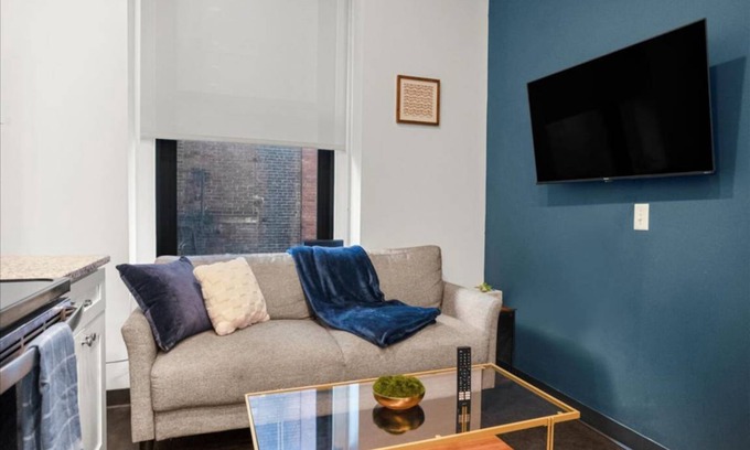 Cultural District Condo | 33 m² Condo ∙ 1 bedroom ∙ 2 guests