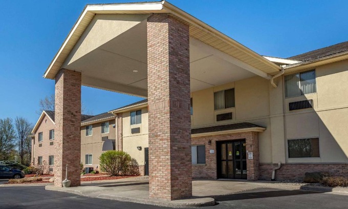 Paw Paw Hotel | 33 m² Hotel ∙ 127 guests
