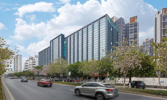 Huadu Hotel | 33 m² Hotel ∙ 2 guests