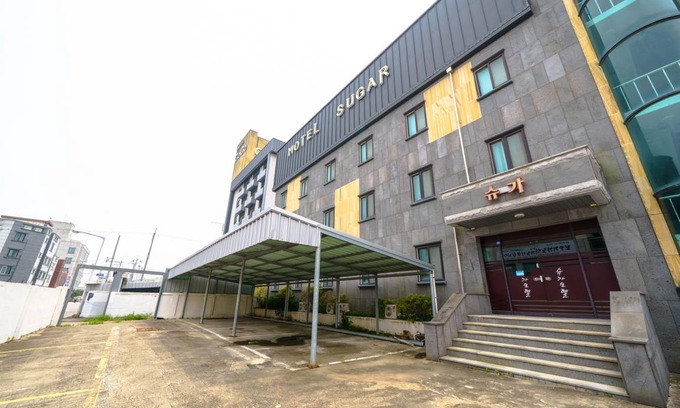 Gunsan Hotel | 33 m² Motel ∙ 2 guests
