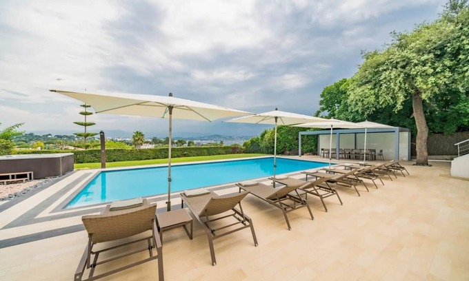 Peracko Blato House | 330 m² House ∙ 6 bedrooms ∙ 12 guests