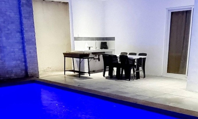 Angeles City Villa | 330 m² Villa ∙ 5 bedrooms ∙ 15 guests