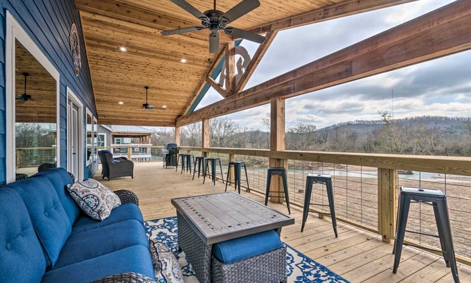 Glenwood House | 331 m² House ∙ 5 bedrooms ∙ 16 guests