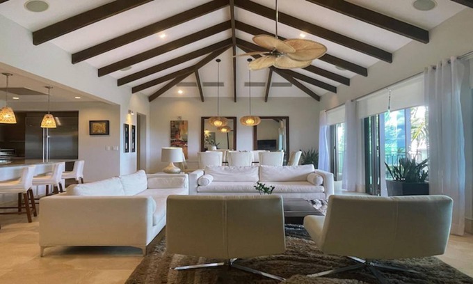 Herreras Apartment | 333 m² Apartment ∙ 4 bedrooms ∙ 8 guests