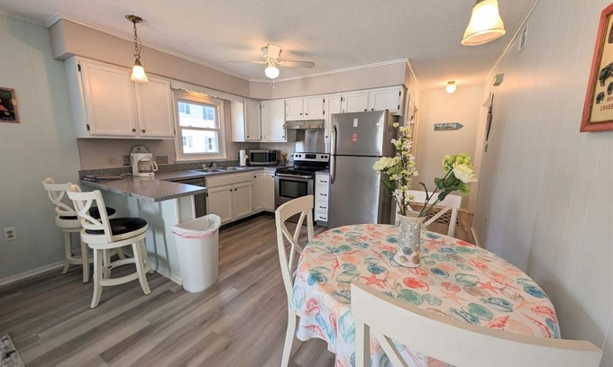 Frankford House | 33640 Briar Court North, Unit G-1