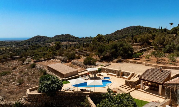 Felanitx House | 340 m² Finca ∙ 4 bedrooms ∙ 8 guests