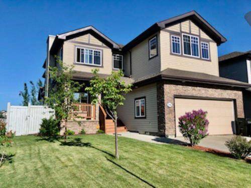 West Edmonton Villa | 344 m² Villa ∙ 5 bedrooms ∙ 12 guests