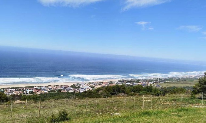 Glentana House | 345 m² House ∙ 4 bedrooms ∙ 8 guests