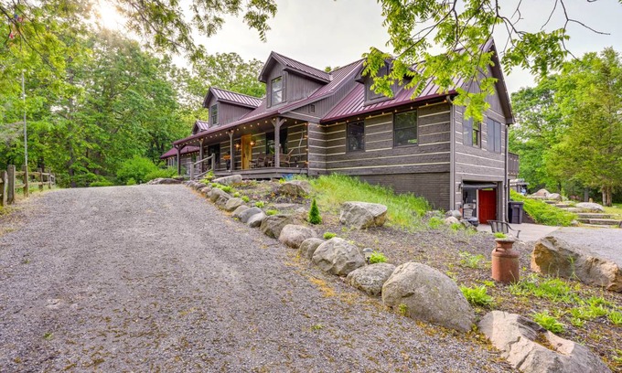 Clarklake House | 346 m² House ∙ 7 bedrooms ∙ 19 guests