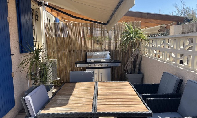 Frontignan House | 35 m2 air-conditioned house with 2 bedrooms and beautiful terrace 100 m from the beach