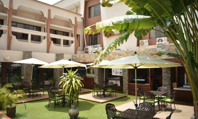 Sunyani Hotel | 35 m² Hotel ∙ 2 guests