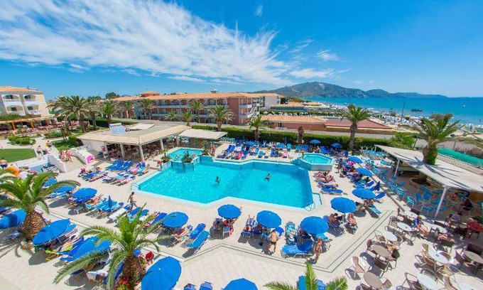 Laganas Hotel | 35 m² Hotel ∙ 3 bedrooms ∙ 10 guests