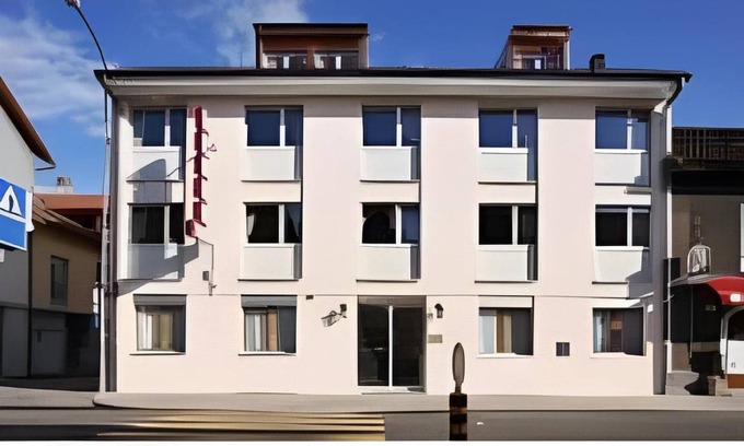 Plan-les-Ouates Hotel | 35 m² Hotel ∙ 127 guests