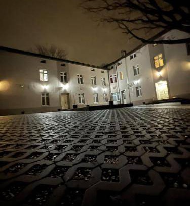 Dabrowa Gornicza Apartment | 35 m² Serviced apartment ∙ 4 guests