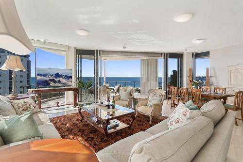 Maroochydore Apartment | 350 m² Apartment ∙ 5 bedrooms ∙ 10 guests