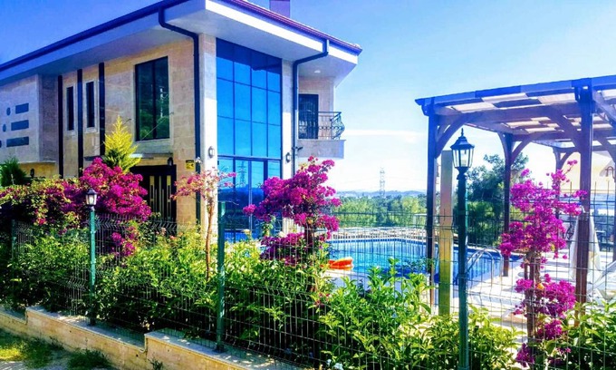 Manavgat House | 350 m² House ∙ 5 bedrooms ∙ 14 guests