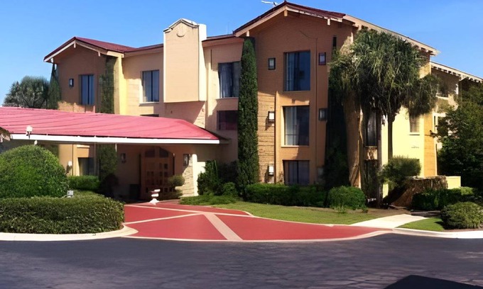 Tallahassee House | 350 m² Motel ∙ 127 guests