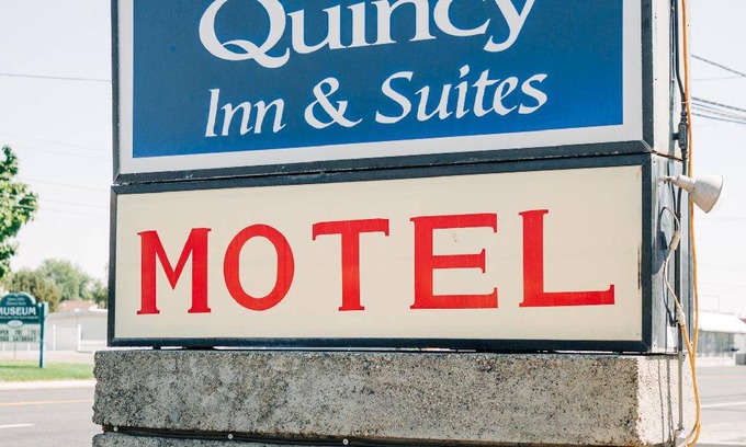 Quincy House | 350 m² Motel ∙ 4 guests