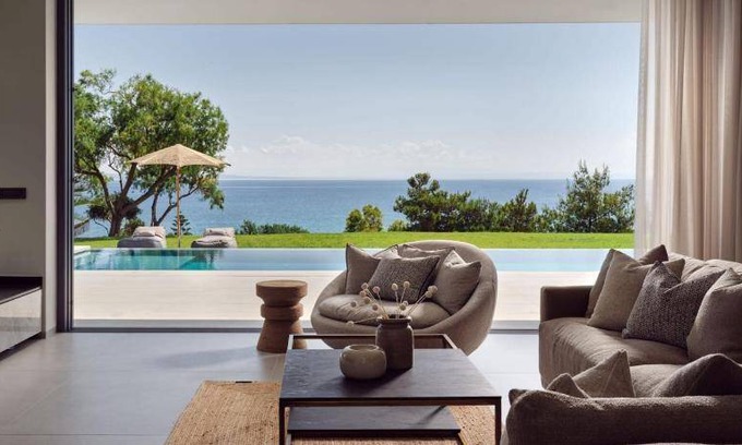 Argassi Villa | 350 m² Villa ∙ 5 bedrooms ∙ 10 guests