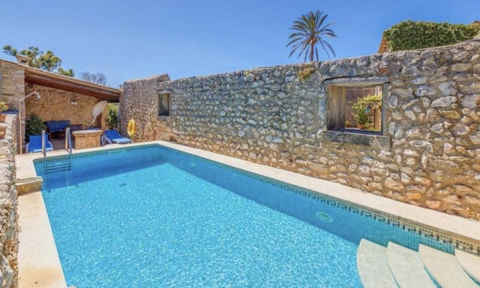 Urbanitzacio la Font House | 355 m² House ∙ 5 bedrooms ∙ 8 guests