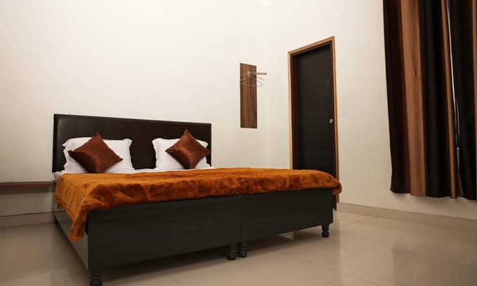 Ludhiana Villa | 355 m² Villa ∙ 7 bedrooms ∙ 14 guests