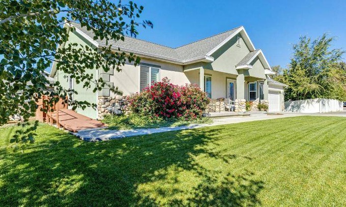 Orem House | 356 m² House ∙ 5 bedrooms ∙ 16 guests