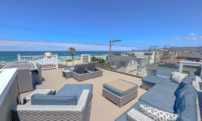 Central Mission Beach House | 3565 - Luxurious, 50 feet to Ocean, roof deck