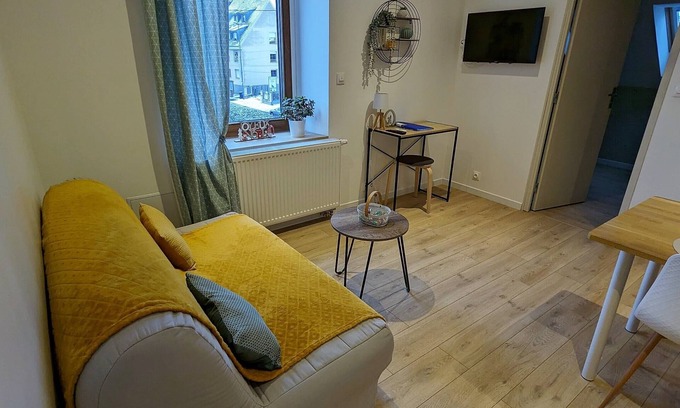 Soultz-Haut-Rhin Apartment | 35m² air-conditioned apartment for 2 travelers with a completely private entrance.