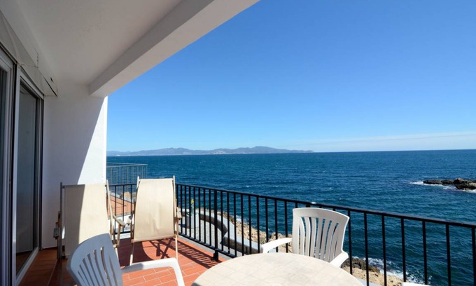 L'Escala Apartment | 36 m² Apartment ∙ 1 bedroom ∙ 4 guests