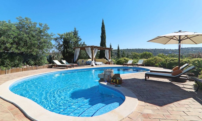 Loule House | 360 m² Finca ∙ 7 bedrooms ∙ 14 guests