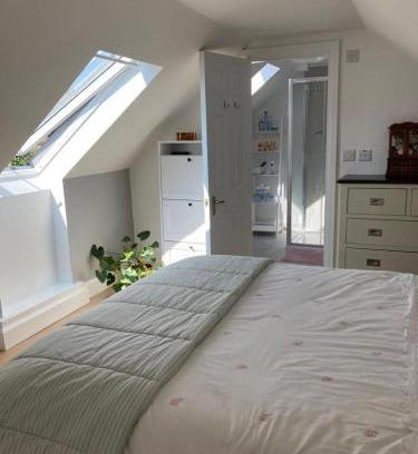 Dungarvan House | 360 Mitchell Stay House