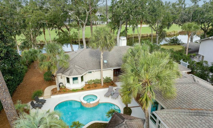 Beach Lagoon House | 362 m² House ∙ 5 bedrooms ∙ 14 guests