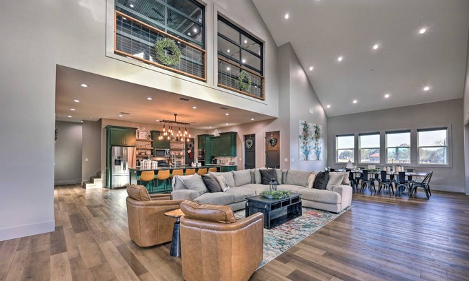 Glenwood House | 362 m² House ∙ 7 bedrooms ∙ 24 guests