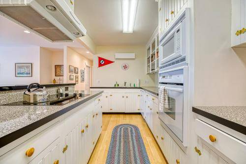 Seal Cove House | 369 m² House ∙ 4 bedrooms ∙ 8 guests