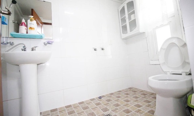 Sinchon-dong Apartment | 37 m² Apartment ∙ 1 bedroom ∙ 4 guests