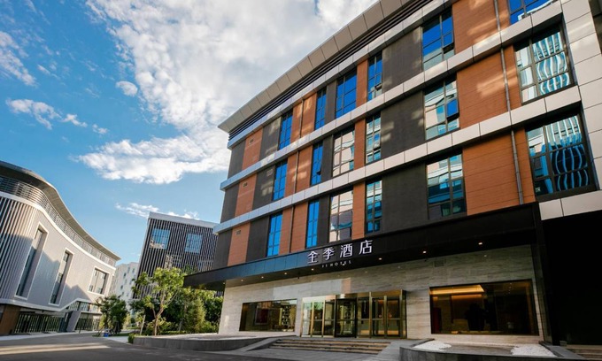 Daxing Hotel | 37 m² Hotel ∙ 4 guests