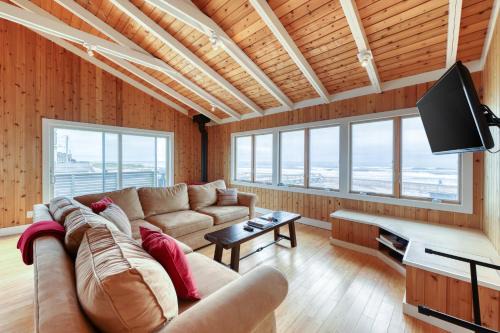 Ocean Bay Park House | 37 Ocean Bay Blvd