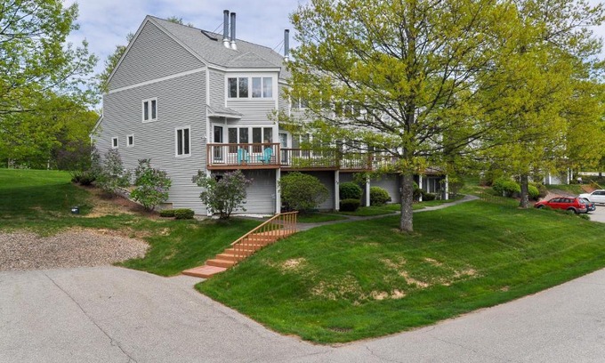 Bartlett Apartment | 37 Partridge Woods