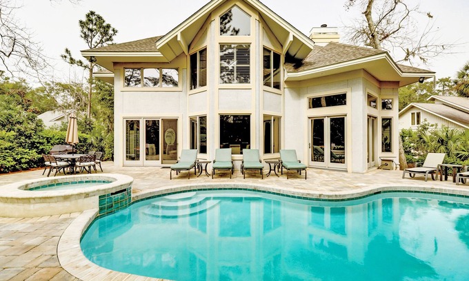 Palmetto Dunes House | 37 St. George - 5 minute walk to the beach!