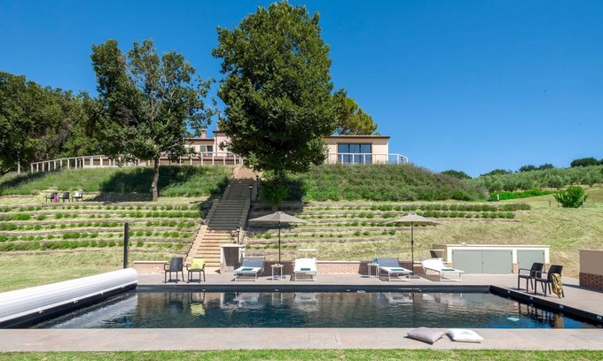Colli al Metauro Villa | 370 m² Villa ∙ 6 bedrooms ∙ 11 guests