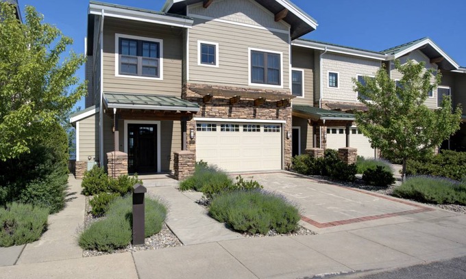 Sandpoint House | 372 m² House ∙ 5 bedrooms ∙ 14 guests