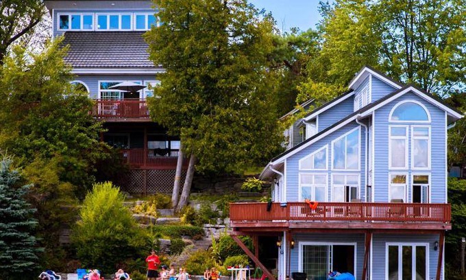 Fenelon Falls House | 372 m² House ∙ 6 bedrooms ∙ 16 guests