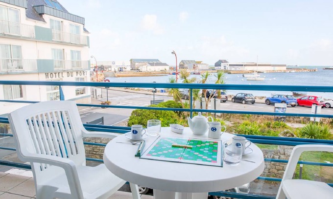 Plobannalec-Lesconil Apartment | 38 m² Apartment ∙ 1 bedroom ∙ 2 guests
