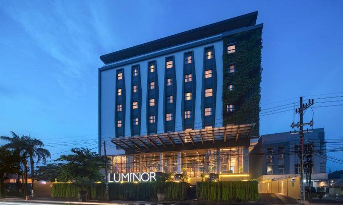 Sidoarjo Hotel | 38 m² Hotel ∙ 3 guests