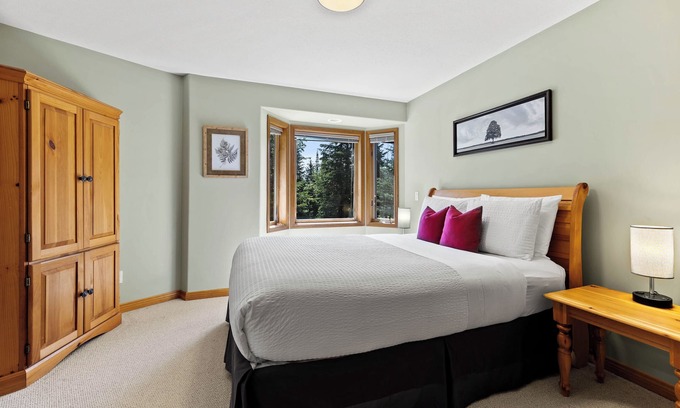 Sun Peaks Condo | 38 Snow Creek Village in Sun Peaks