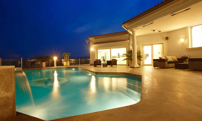 Teulada House | 380 m² House ∙ 4 bedrooms ∙ 8 guests