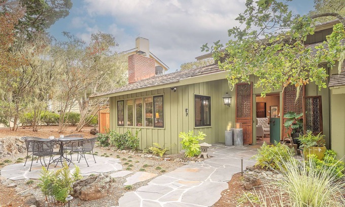 Carmel Woods House | 3855 Carmel Nest - Mid-Century Home & Guest Suite