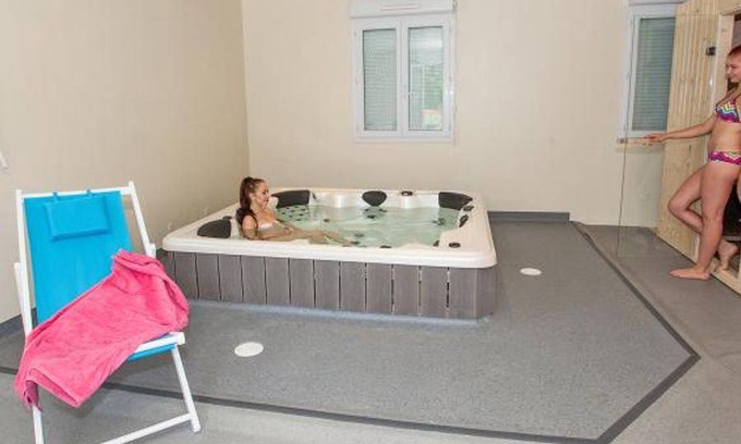 Longeau-Percey Ski Chalet | 39 m² Chalet ∙ 2 bedrooms ∙ 6 guests