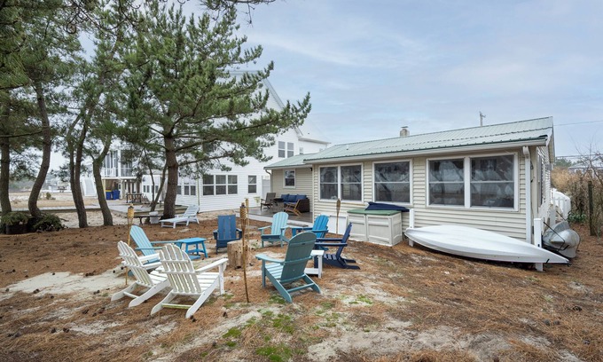 Slaughter Beach House | 395 Bay Avenue Slaughter Beach Front