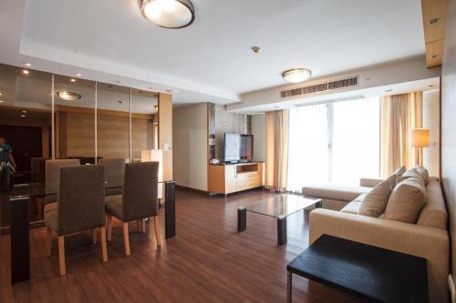 Khlong Toei Nuea Apartment | 3A-Short-term rental allowed-2BRs Downtown Bangkok